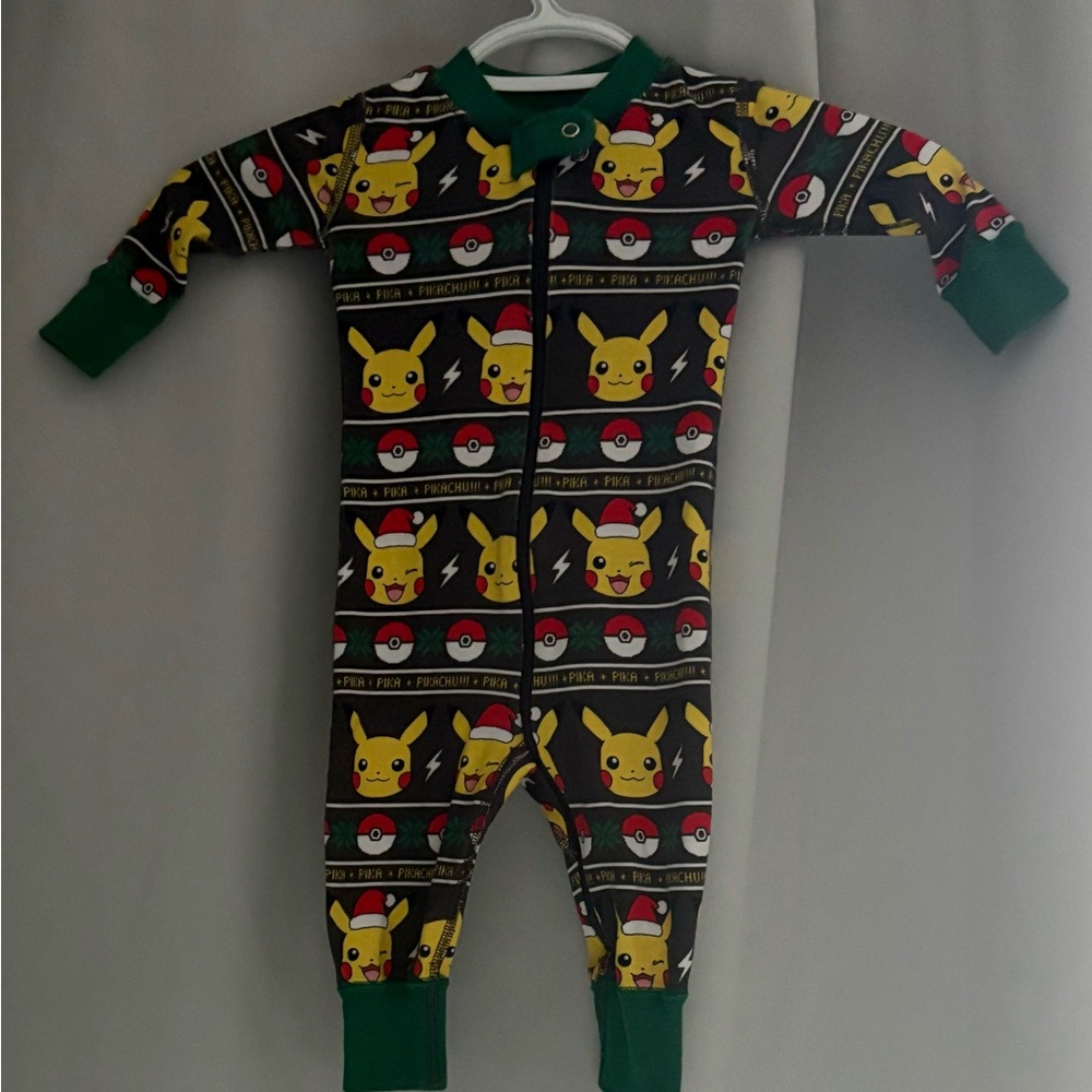 Hanna Andersson Black and Green Pikachu Footies